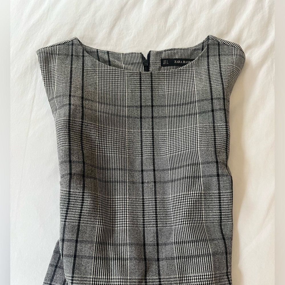 Zara Houndstooth Sleeveless Top
